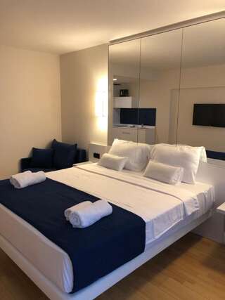 Отель Batumi Georgia Батуми Номер Делюкс (для 2 взрослых и 1 ребенка)-9
